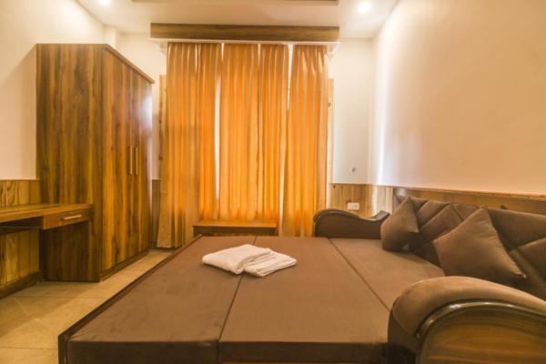 Wow Stayz2 Hotel The Lodge Νταραμσάλα Εξωτερικό φωτογραφία