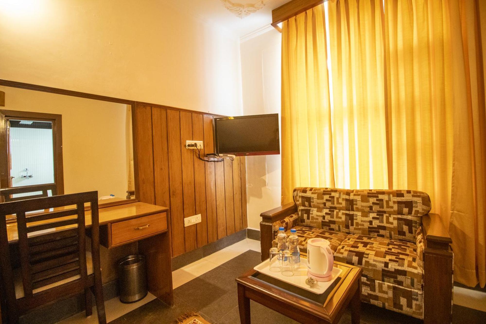 Wow Stayz2 Hotel The Lodge Νταραμσάλα Εξωτερικό φωτογραφία