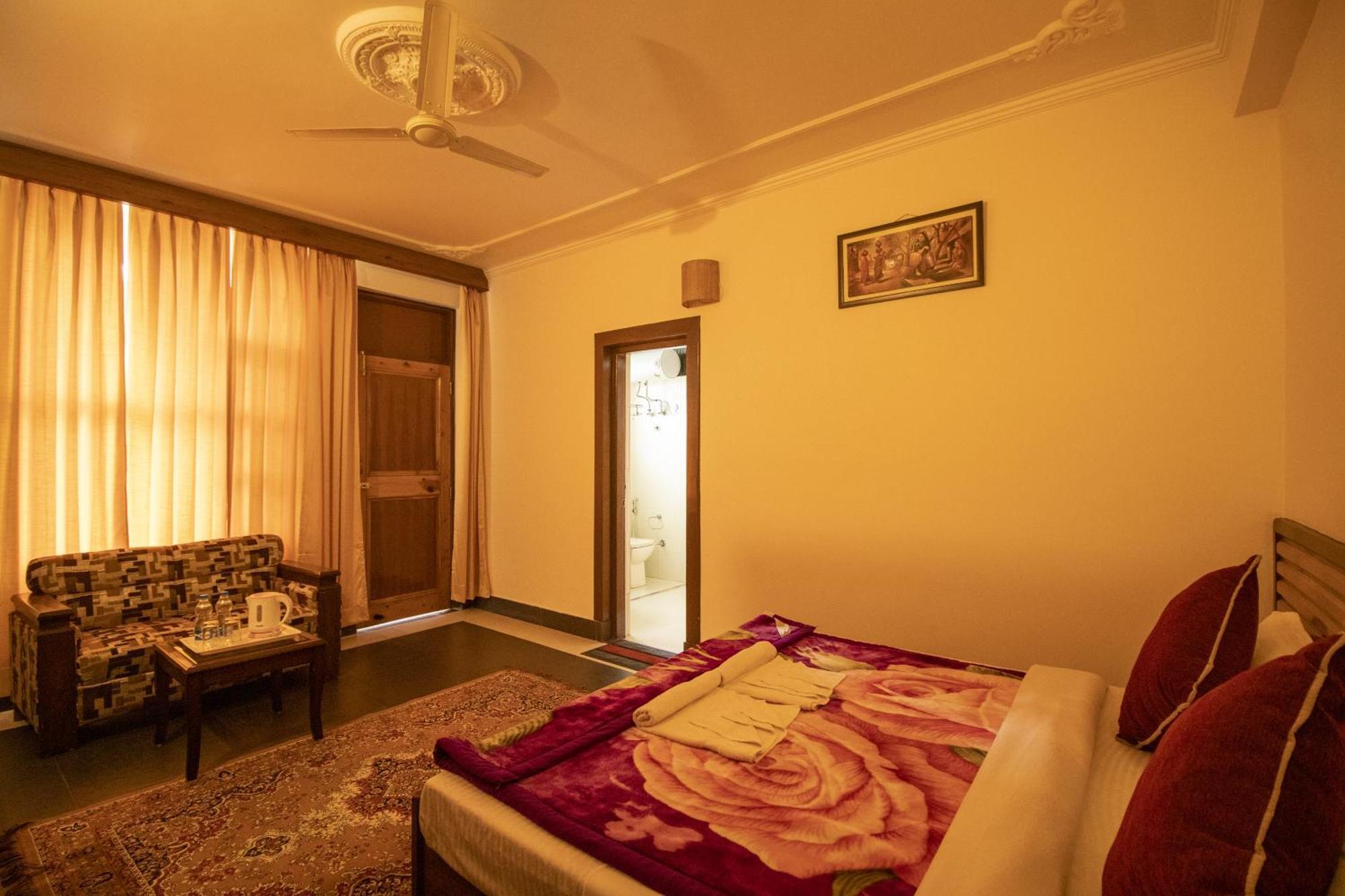Wow Stayz2 Hotel The Lodge Νταραμσάλα Εξωτερικό φωτογραφία